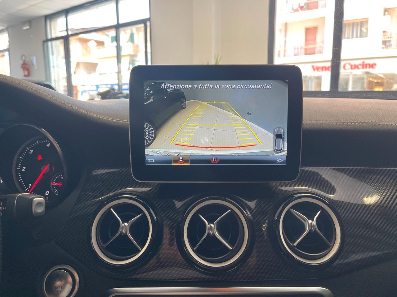 Mercedes-benz GLA 200d AMG EDITION 136cv