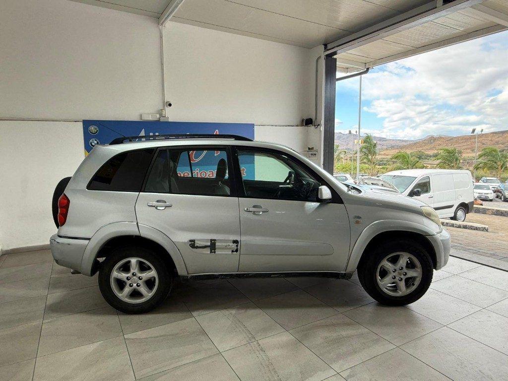 Toyota RAV 4 RAV4 2.0 Tdi D-4D cat 5 porte PROBLEMA POMPA GASOL