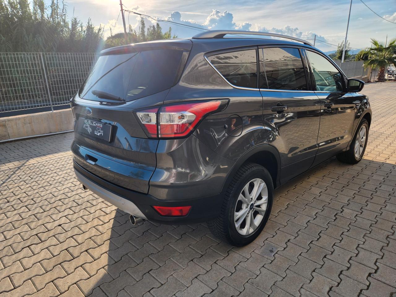 Ford Kuga AUTOMATICO