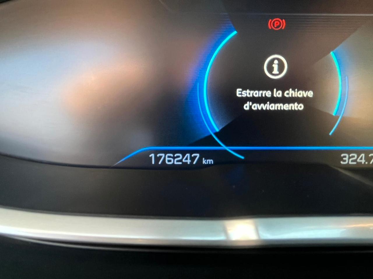 Peugeot 3008 1.6 HDi 120 S&S EAT6 Allure