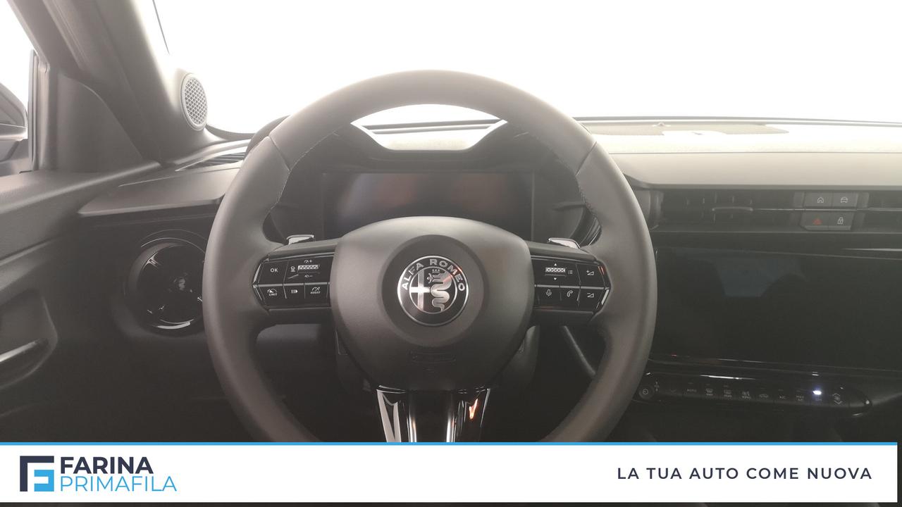 ALFA ROMEO Junior Ibrida My25 Ibrida 1.2145cv Hybrid Edct6