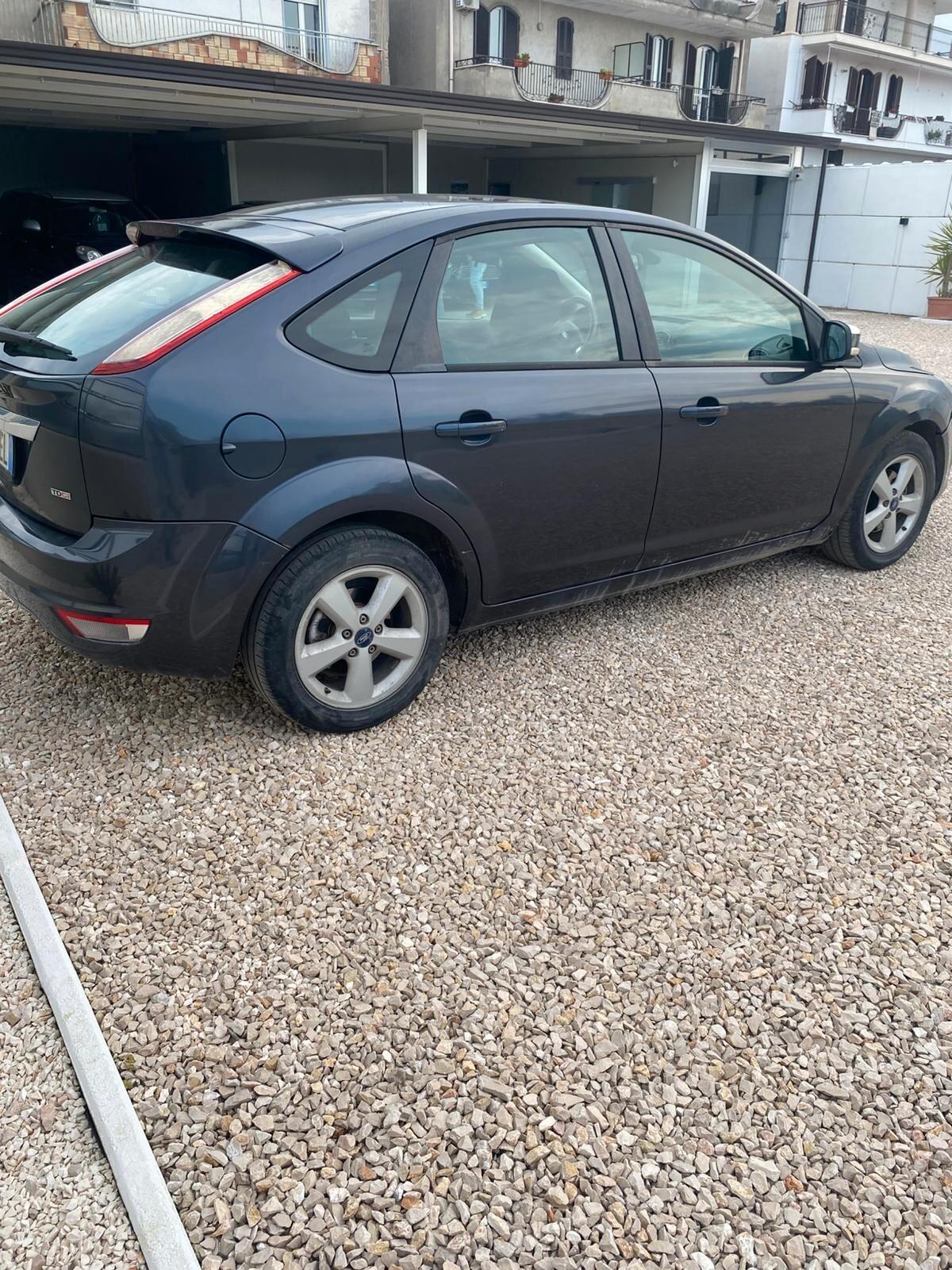 Ford Focus 1.6 TDCi (110CV) 5p. Tit. DPF