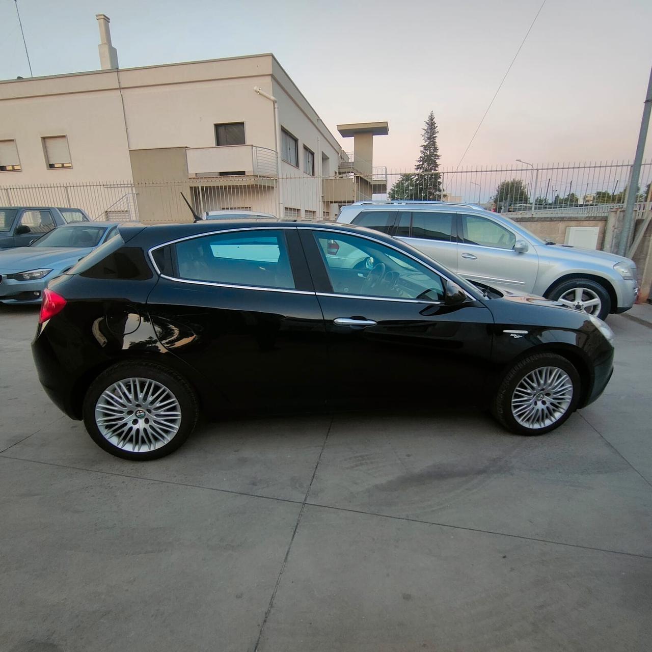 Alfa Romeo Giulietta 1.6 JTDm-2 105 CV Exclusive