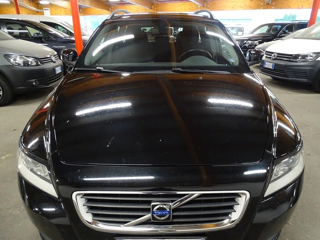 Volvo V50 2.0d Momentum 136 CV NEOPATENTATO