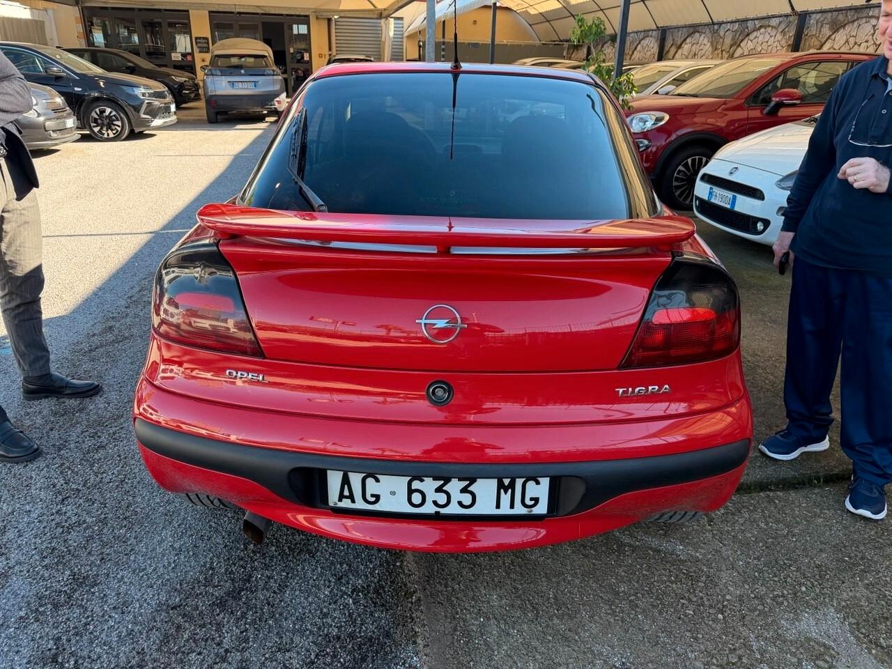 Opel Tigra 1.4i 16V cat