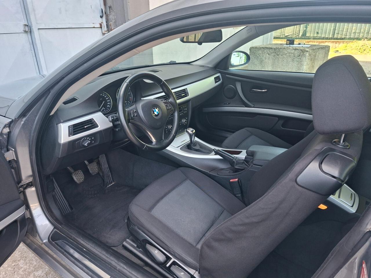 BMW 320i coupé E92 170 cv