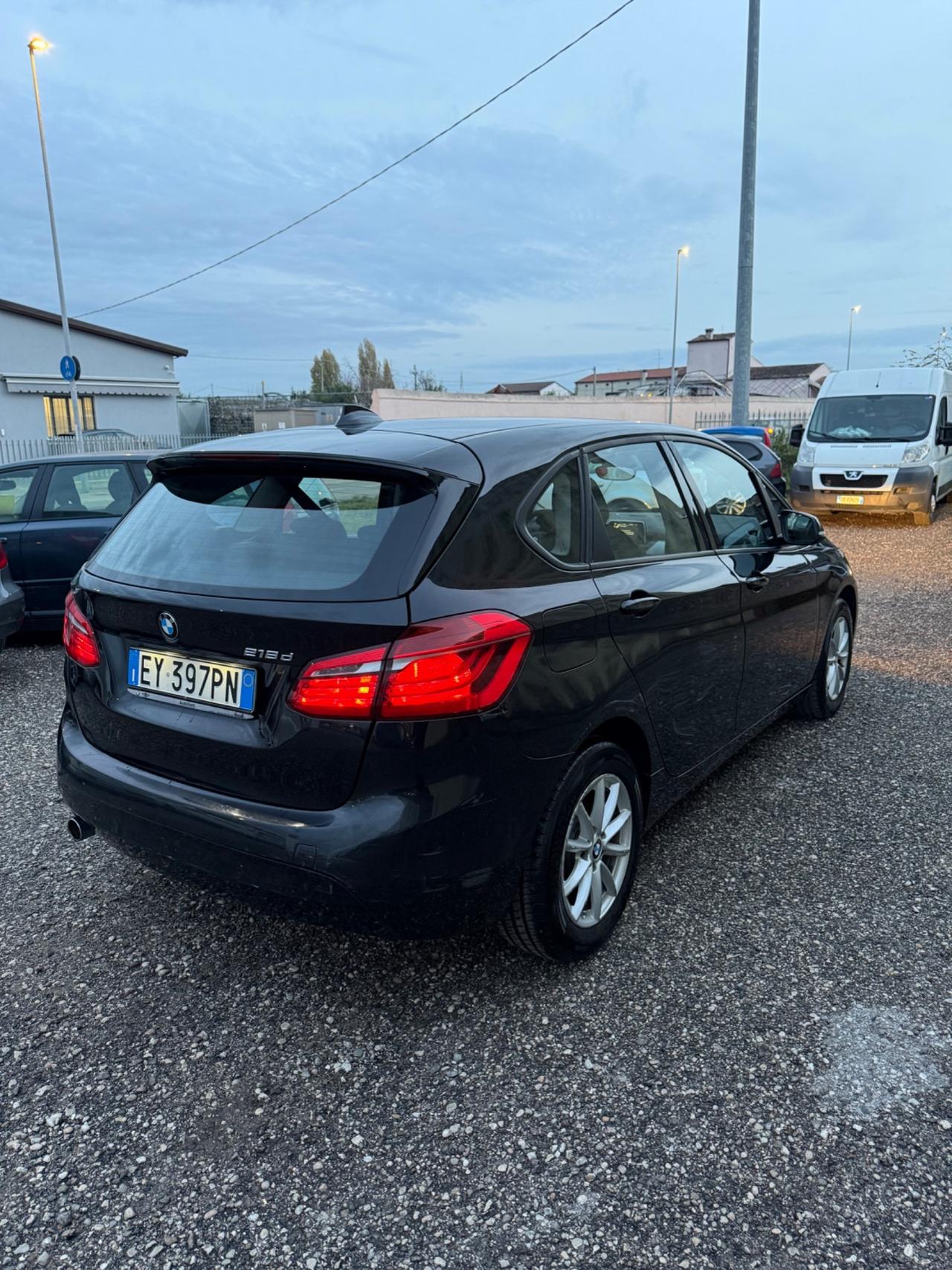 Bmw 2er Active Tourer 218d Luxury