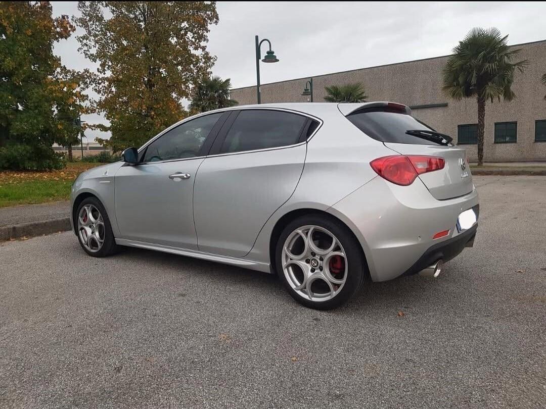 STUPENDA Alfa Romeo Giulietta 2.0 JTDm-2 170 CV TCT Exclusive