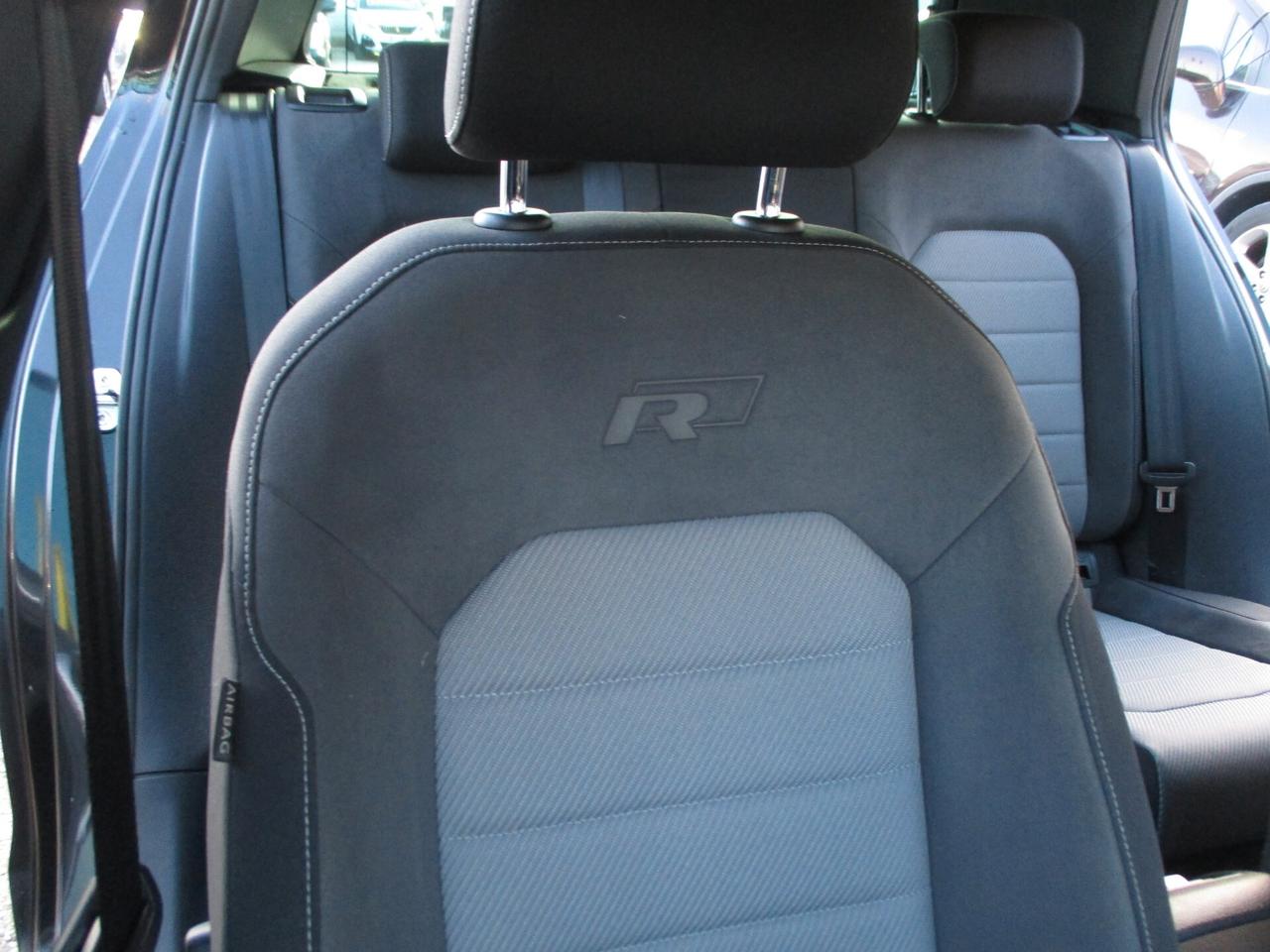 Volkswagen Golf 7.5 1.6 TDI R-LINE FULL OPTIONAL 2018