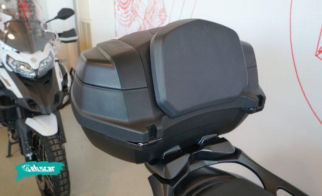 YAMAHA T-Max 560 TECH MAX Scarico Akrapovic