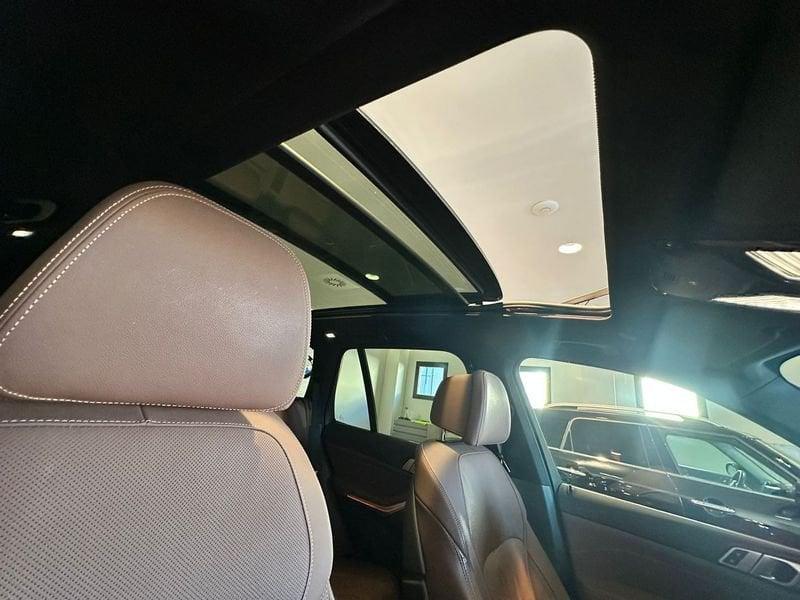 BMW X5 xdrive30d mhev 48V Msport auto