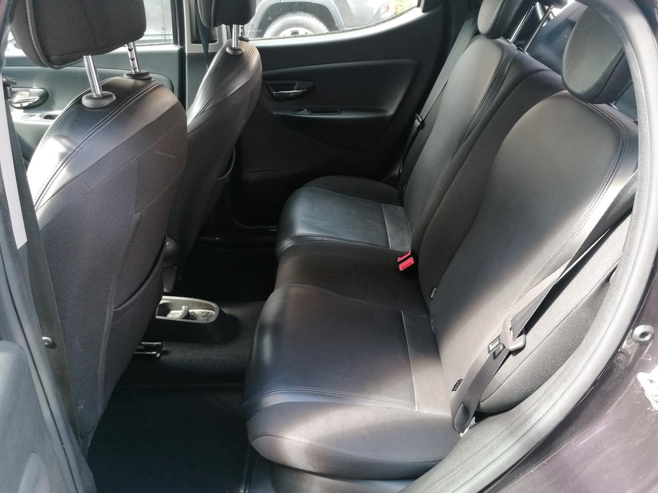 Lancia Ypsilon 1.3 MJT 16V 95 CV (da vetrina)