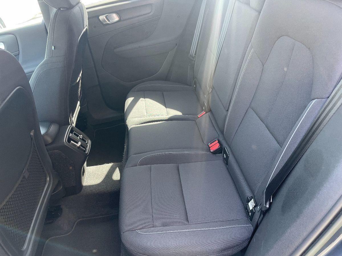 Volvo XC40 1.5 t2 Momentum Pro auto AUTOCARRO N1