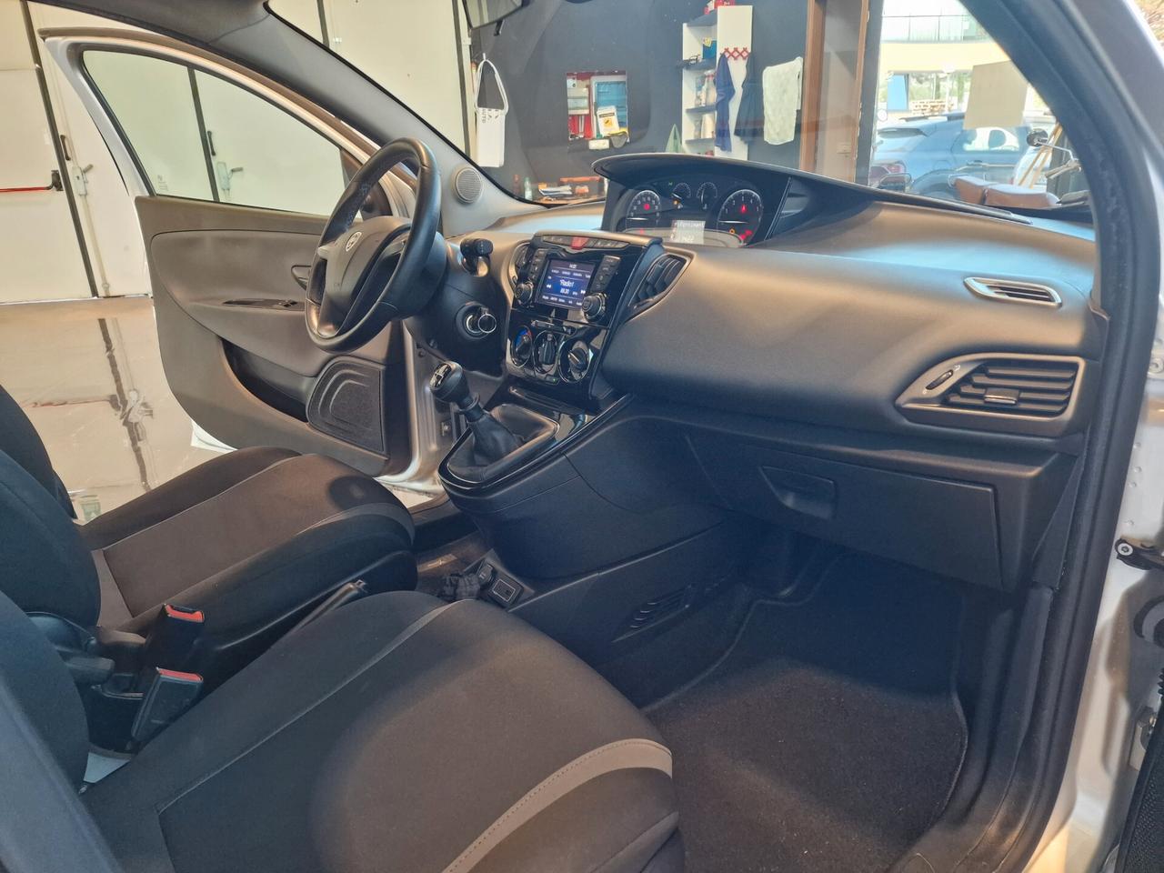Lancia Ypsilon 1.2 BENZINA-GPL, 121 mila chilometri