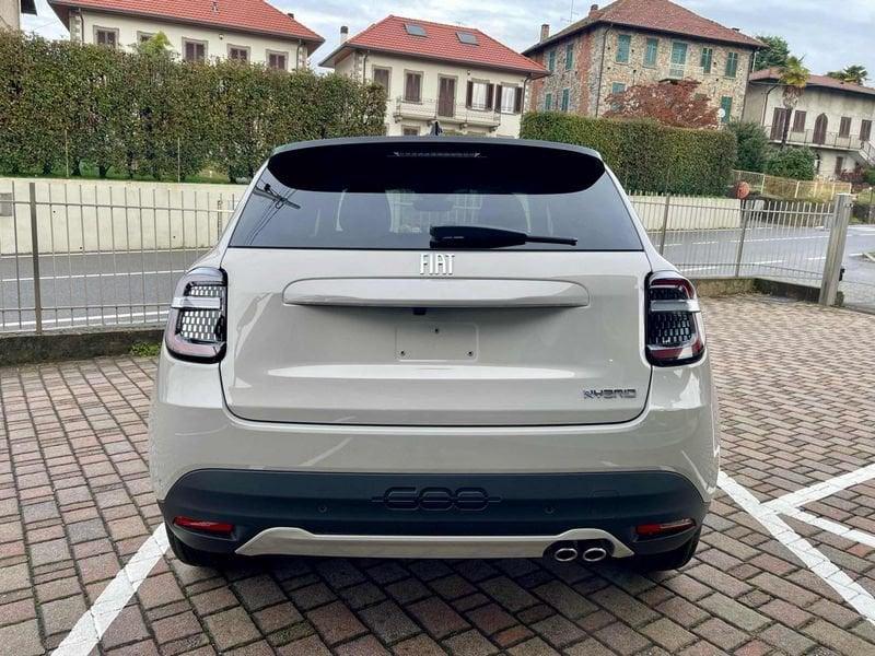 FIAT 600 Hybrid 145 CV DCT MHEV La Prima - KM0