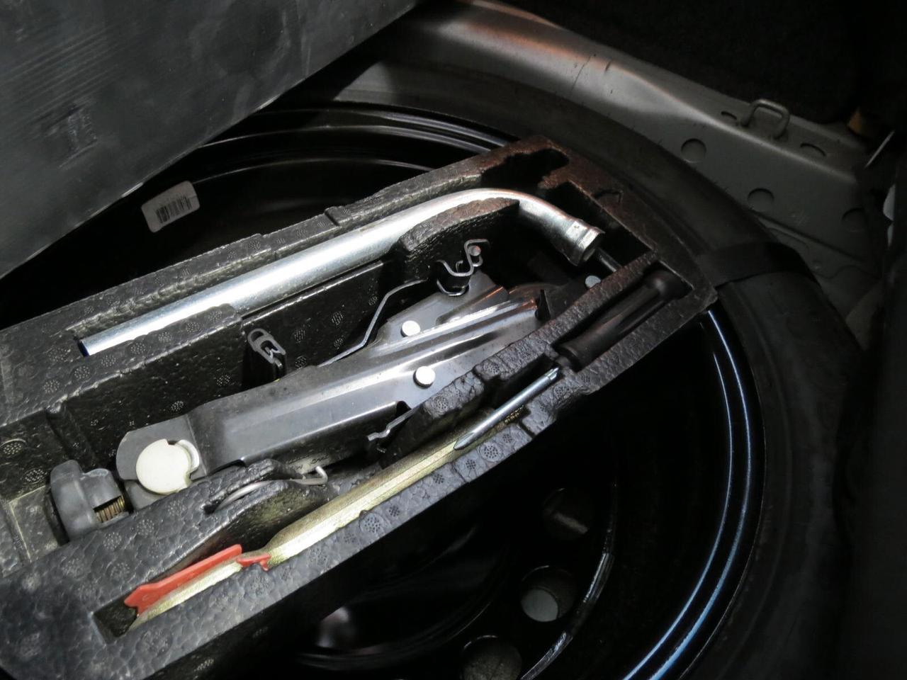 Volkswagen New Beetle 1.6 102 CV