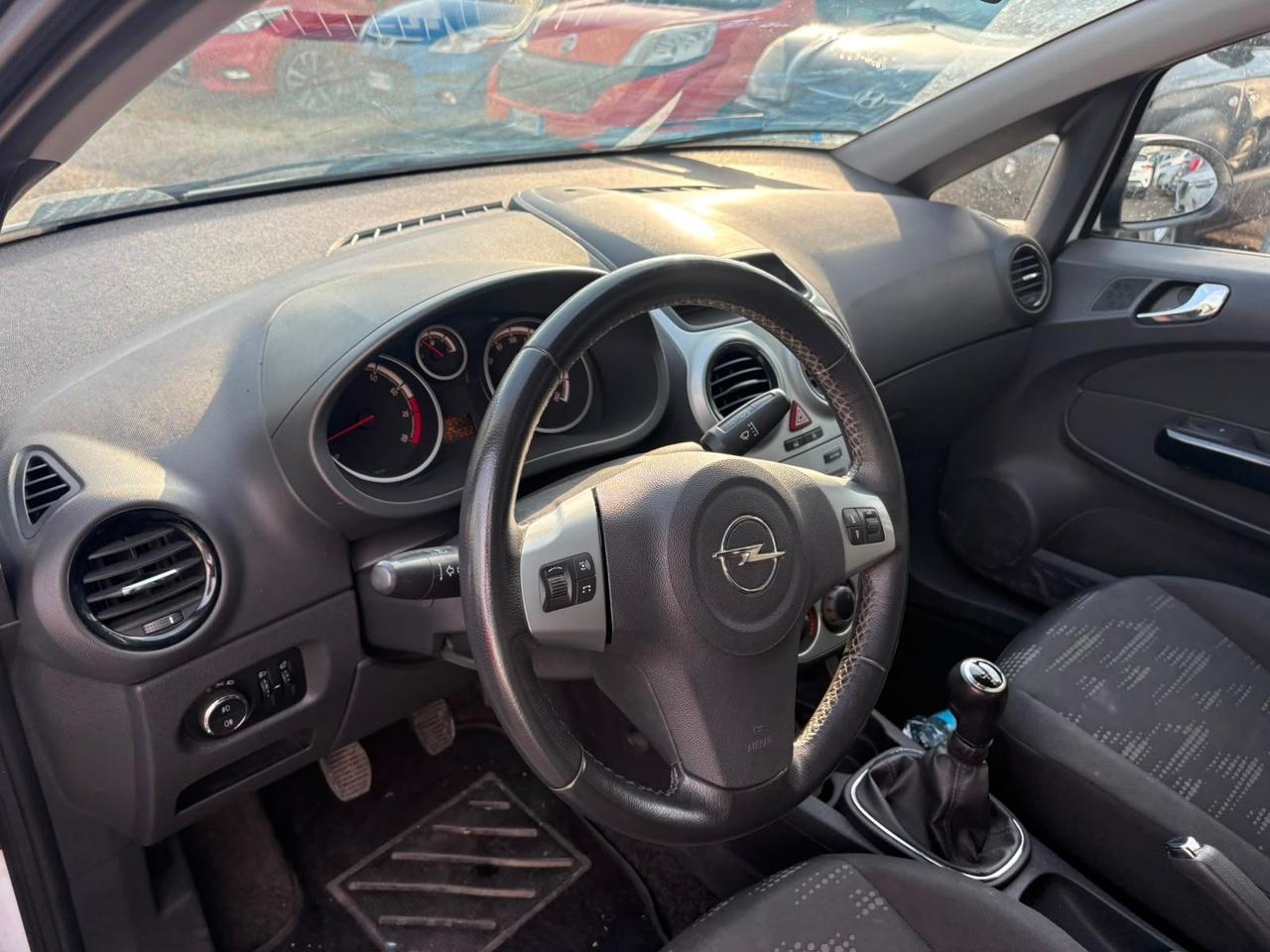Opel Corsa 1.2 5 porte Cosmo