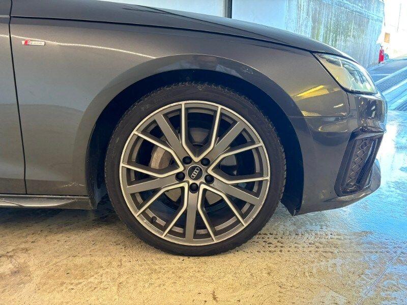 AUDI A4 40 TDI quattro S tronic S line edition
