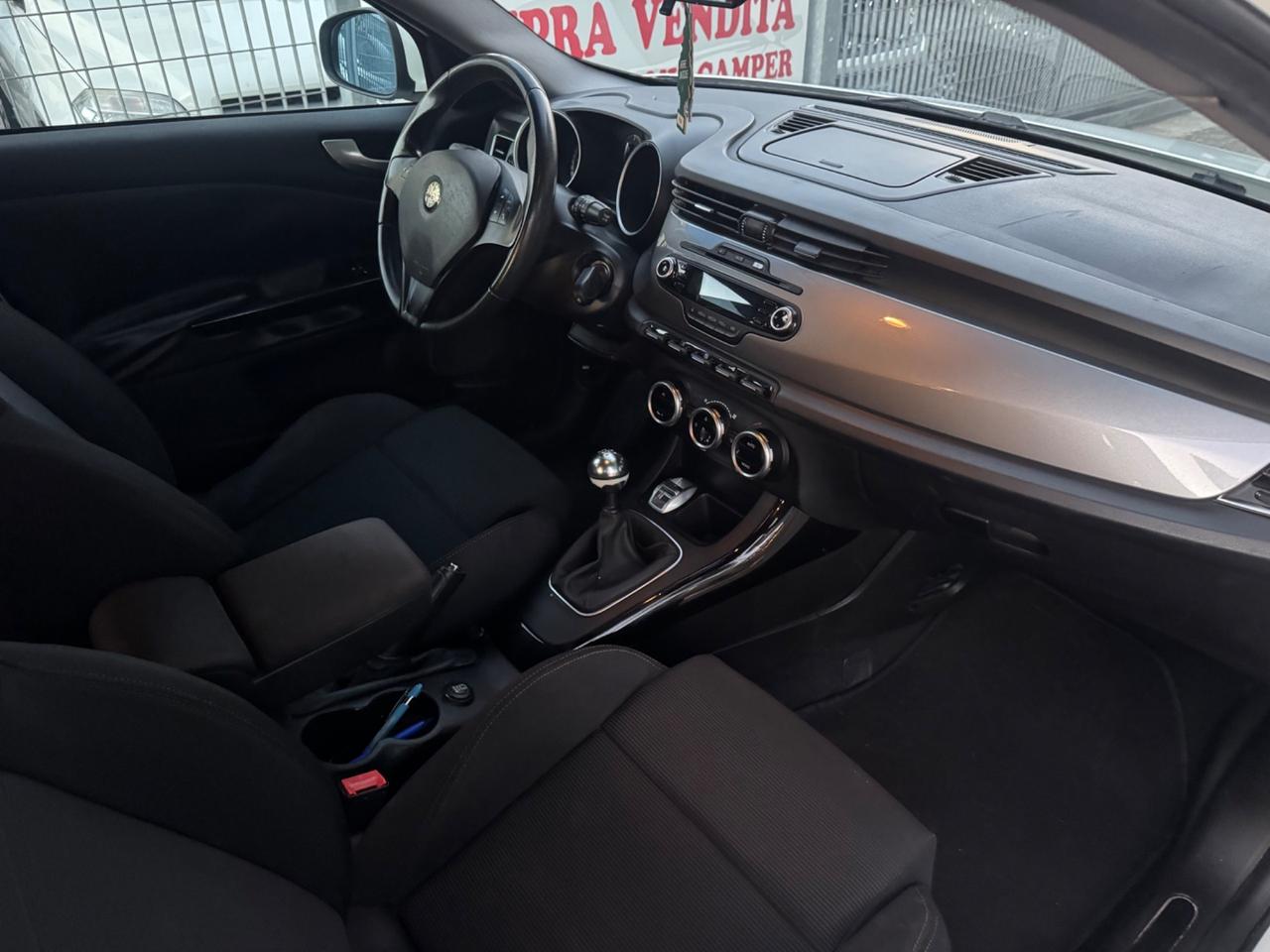 Alfa Romeo Giulietta 1.6 JTDm-2 105 cv garanzia 12 mesi