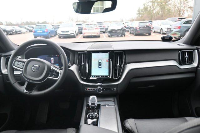 VOLVO XC60 B4 (d) AWD automatico Plus Dark