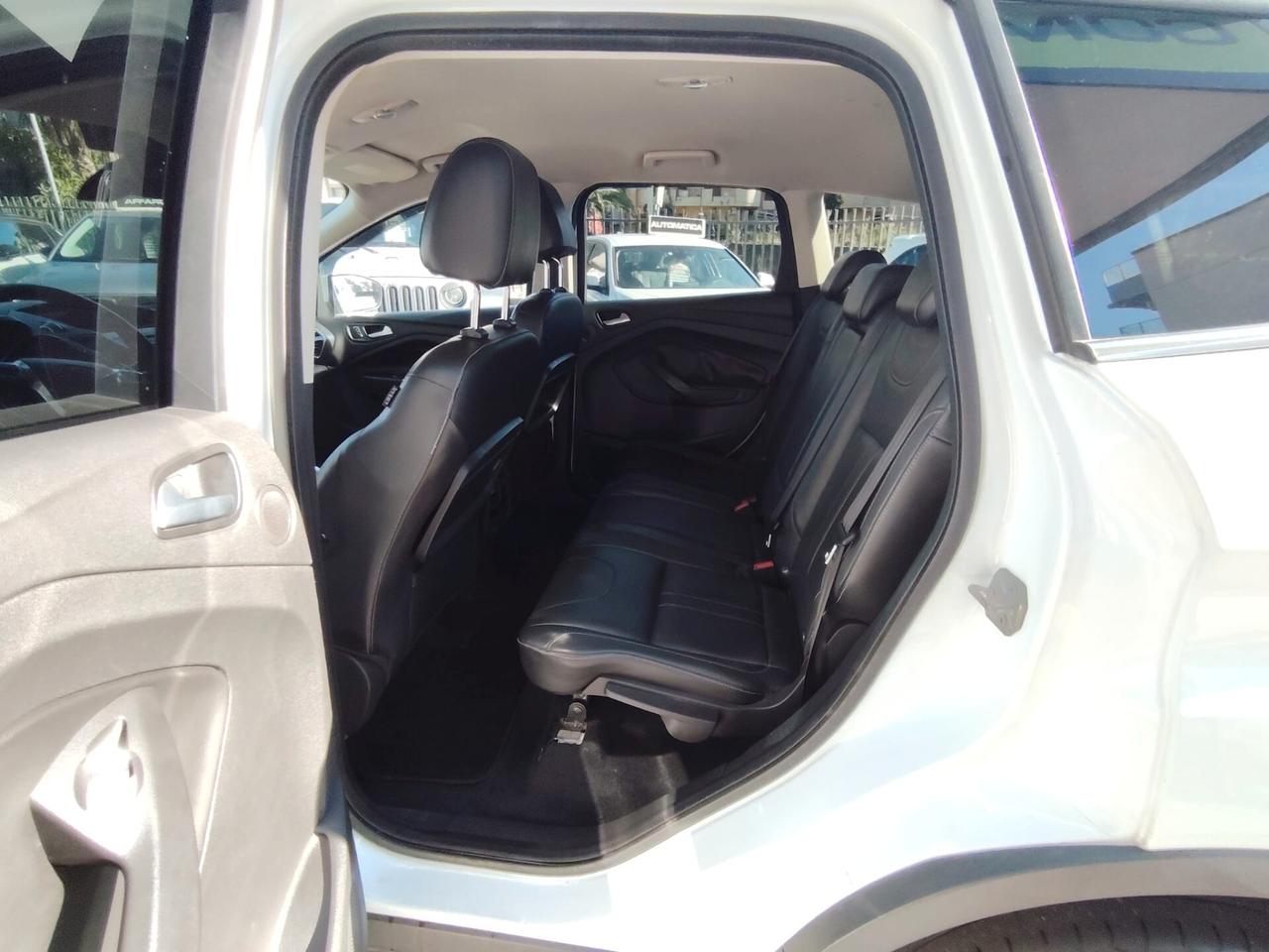 Ford Kuga 2.0 TDCI 140 CV 4WD Titanium