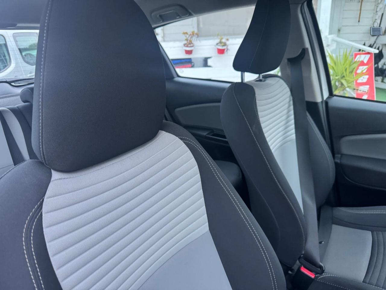 Toyota Yaris 1.5 Hybrid 5 porte GARANTITA