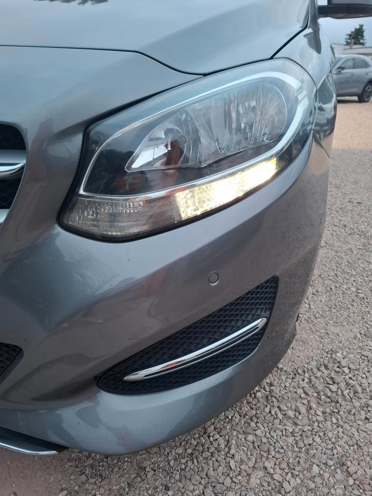 Mercedes B 180 d Automatic *LED-CRUISE-RADAR*