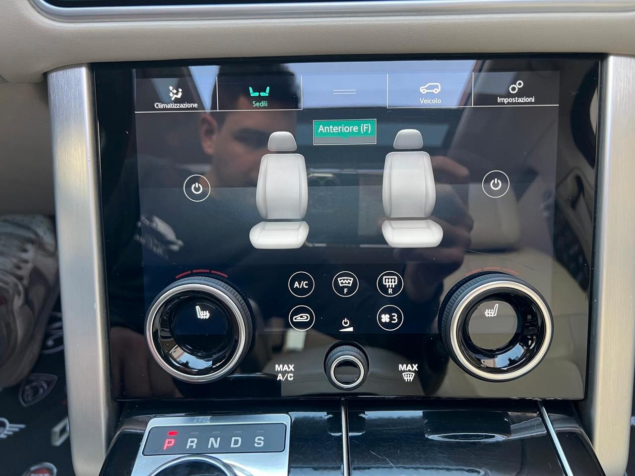 LAND ROVER RANGE ROVER VOGUE 3.0 V6 249CV 4X4 TETTO PELLE NAVI ANNO 2018