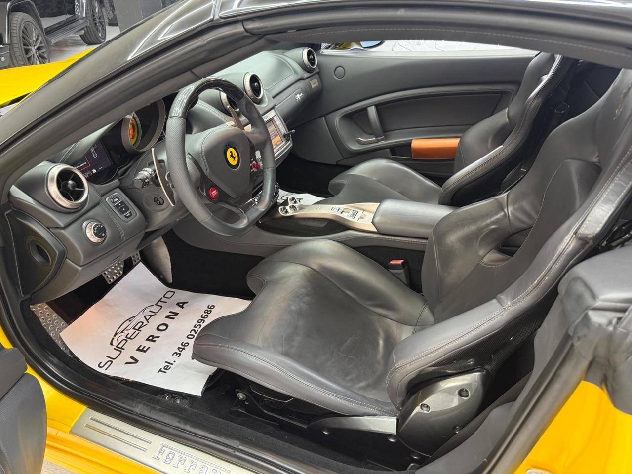 GIALLOTRIPLOSTRATO Ferrari California DCT