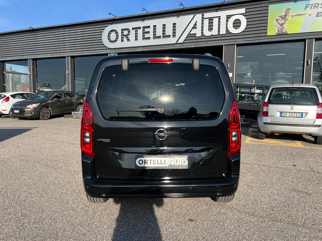 Combo Cargo 1.5 D 130S&S AT8 COME NUOVO