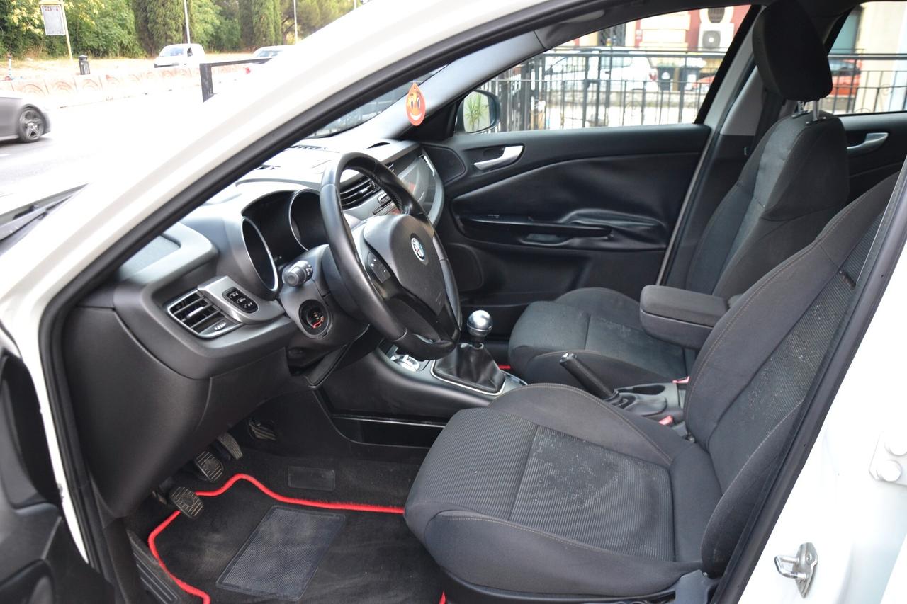 Alfa Romeo Giulietta 1.6 JTD 105CVDISTINCTIVE6MPREZZOSENZAVINCOLIUNIPRO'-GARANZIA12 MESI**DISTRIBUZIONE OK