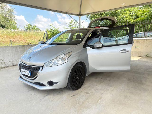 PEUGEOT 208 1.0 VTi 68 CV 5 porte OK NEOPATENTATI EURO 5B BENZ