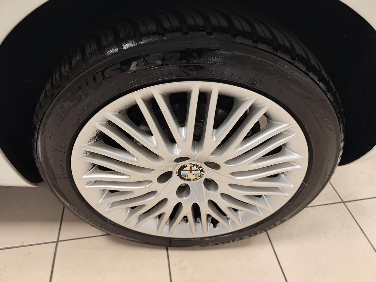 Alfa Romeo Giulietta 1.6 JTDm-2 105 CV Exclusive