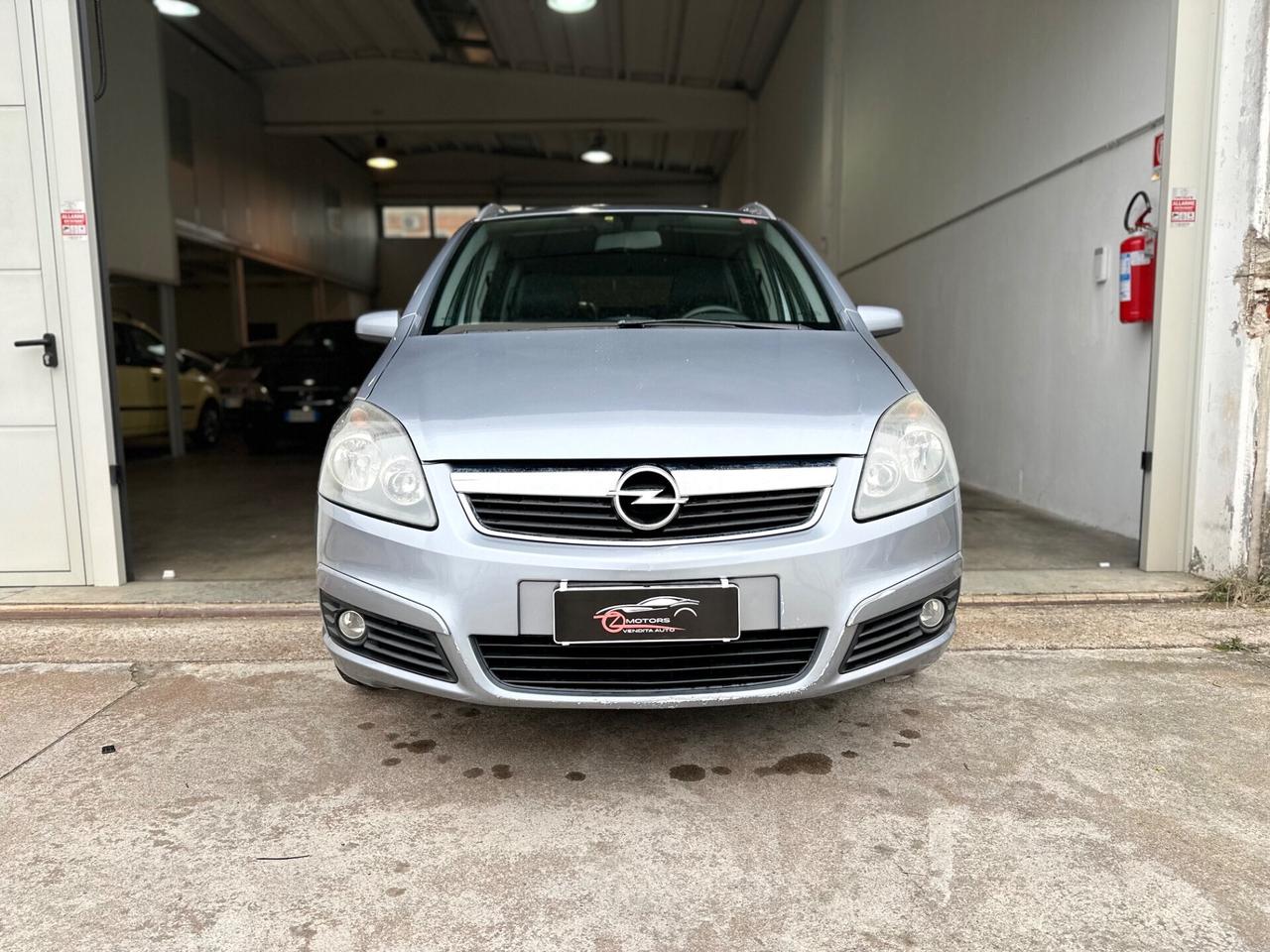 Opel Zafira 1.9 16V CDTI 150CV Cosmo