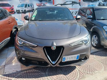 Alfa Romeo Stelvio 2.2 Turbodiesel 180 CV AT8 Q4 Business