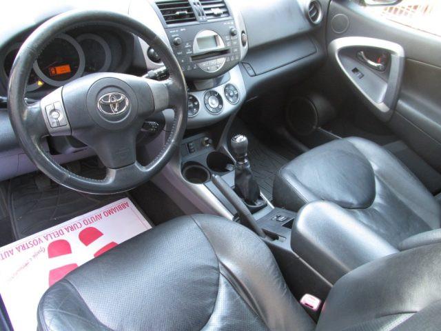 TOYOTA RAV 4 Crossover 2.2 D-4D 177cv Luxury -CONDIZIONI OTTIME