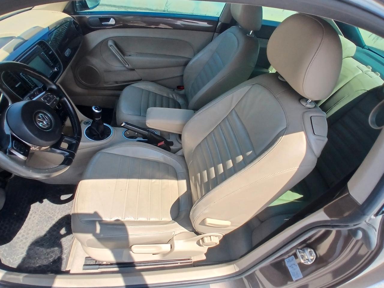 Volkswagen Maggiolino 1.6 TDI Design