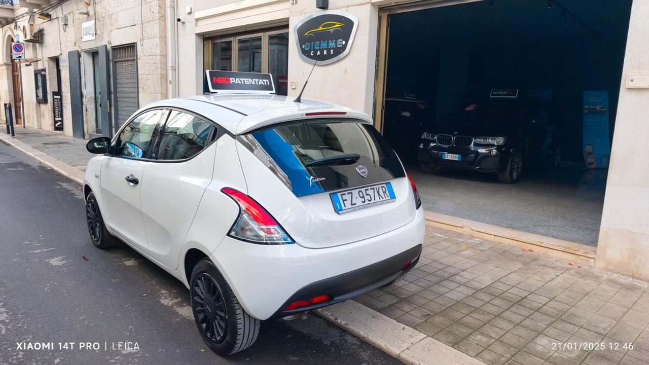 Lancia Ypsilon 1.2 69 CV 5 porte GPL Ecochic Elefantino Blu 2019