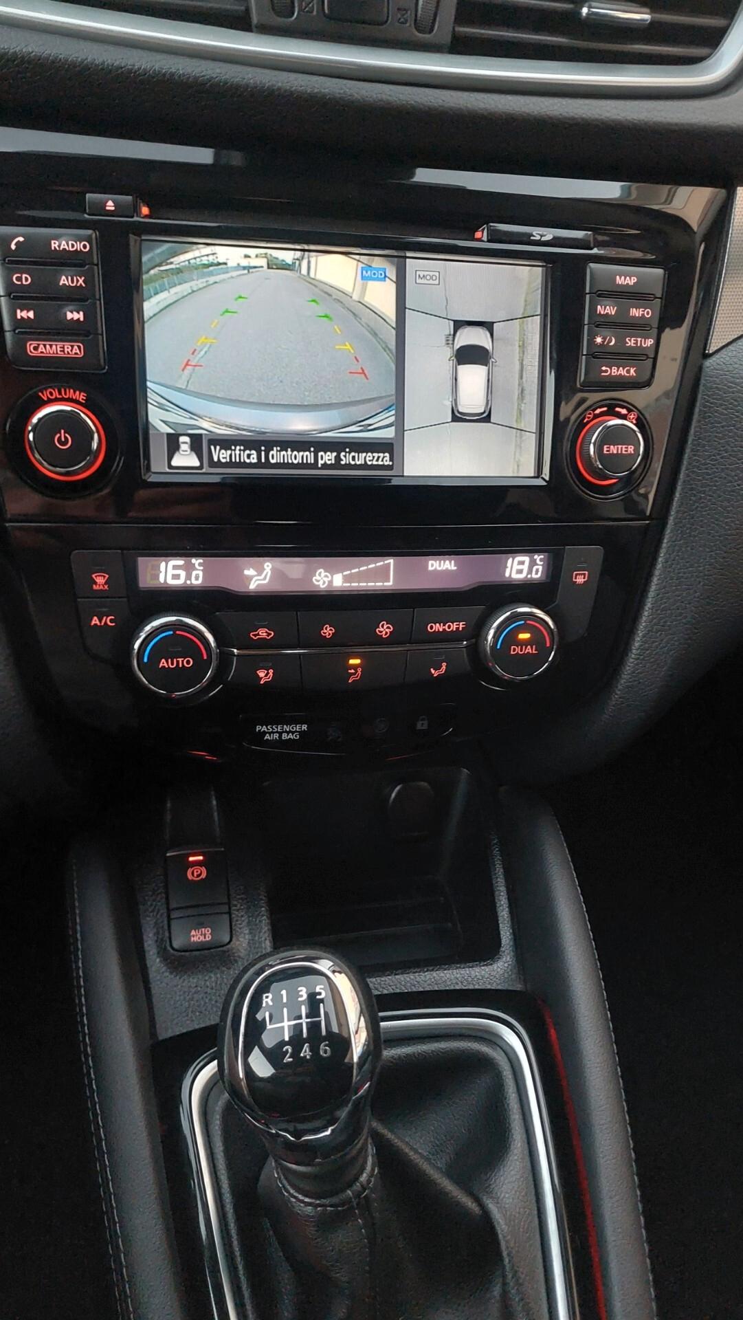 Nissan Qashqai 1.5 dCi N-Connecta