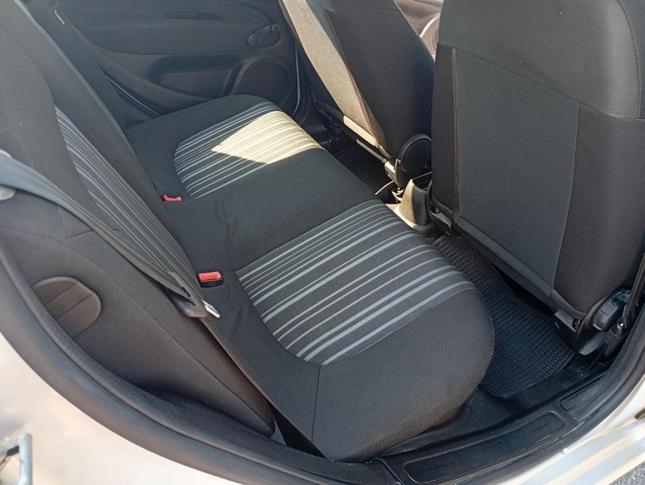 Fiat Punto Evo 1.4 5 porte Active Natural Power