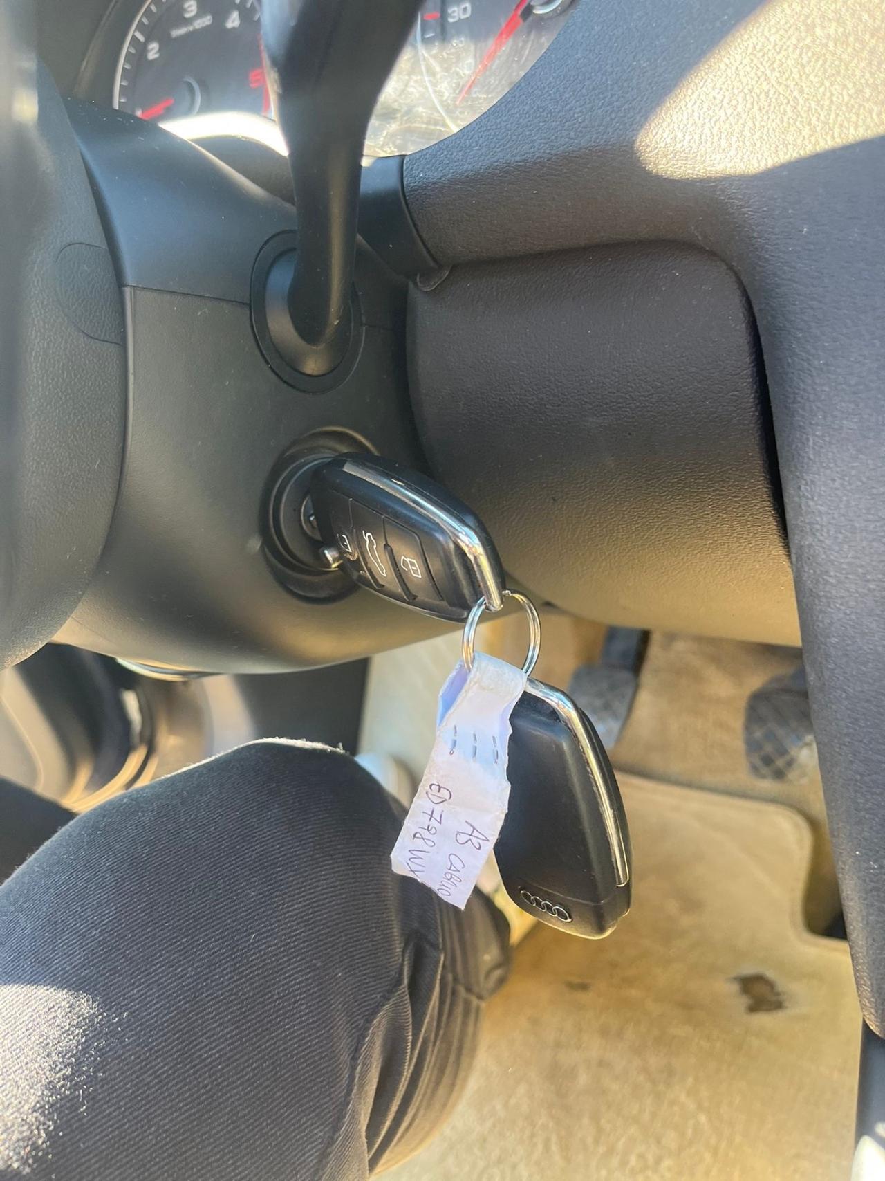 Audi A3 Cabrio 1.6 Diesel - Neopatentati