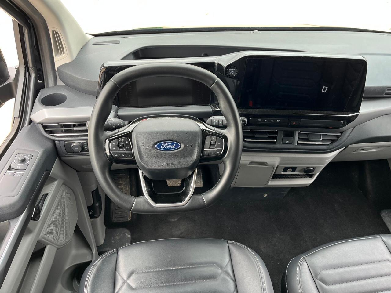 Ford Tourneo Custom 320 L2H1 2.0 170CV AUTO