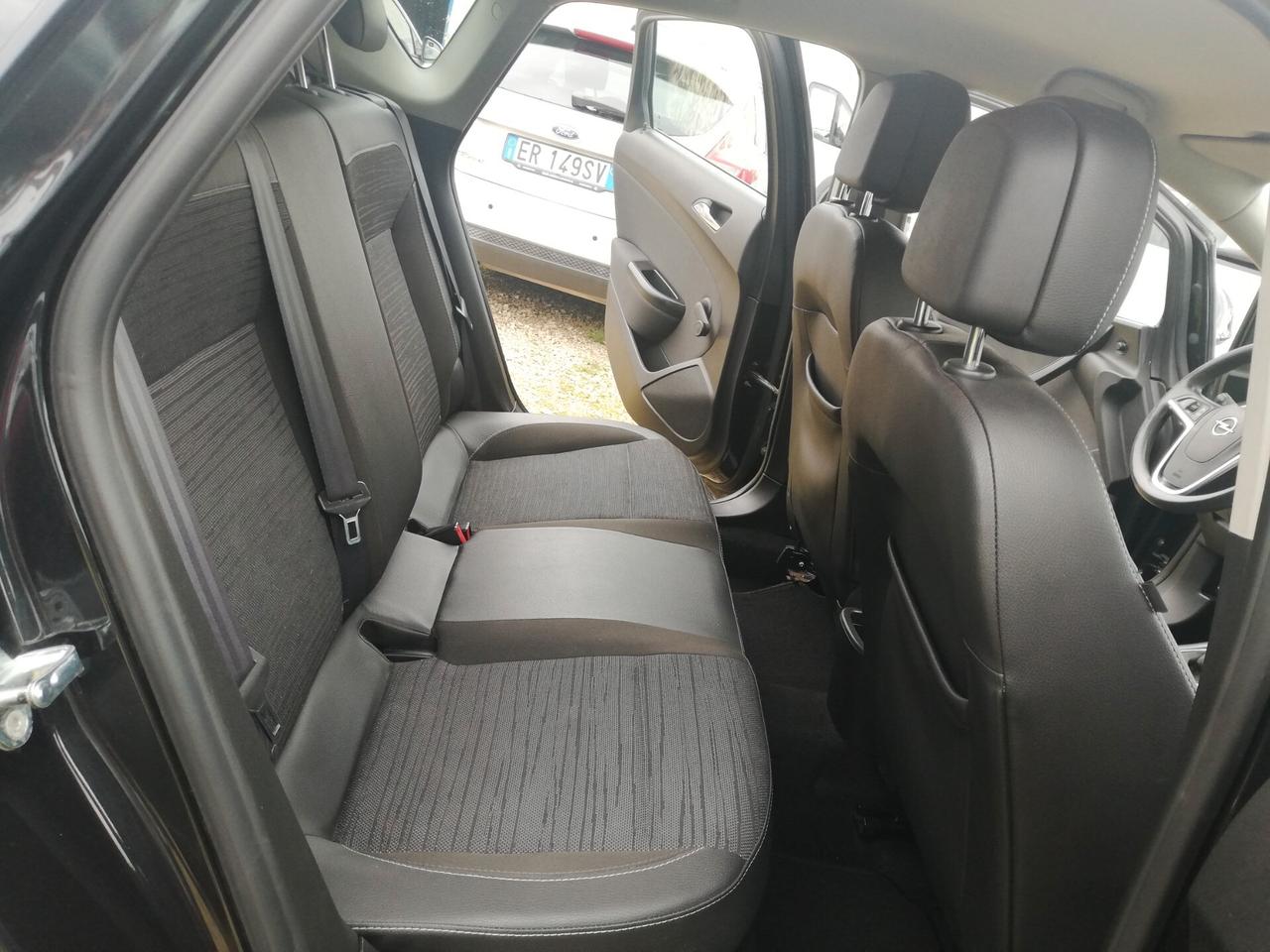 Opel Astra 1.6 CDTI EcoFLEX S&S 5 porte Cosmo