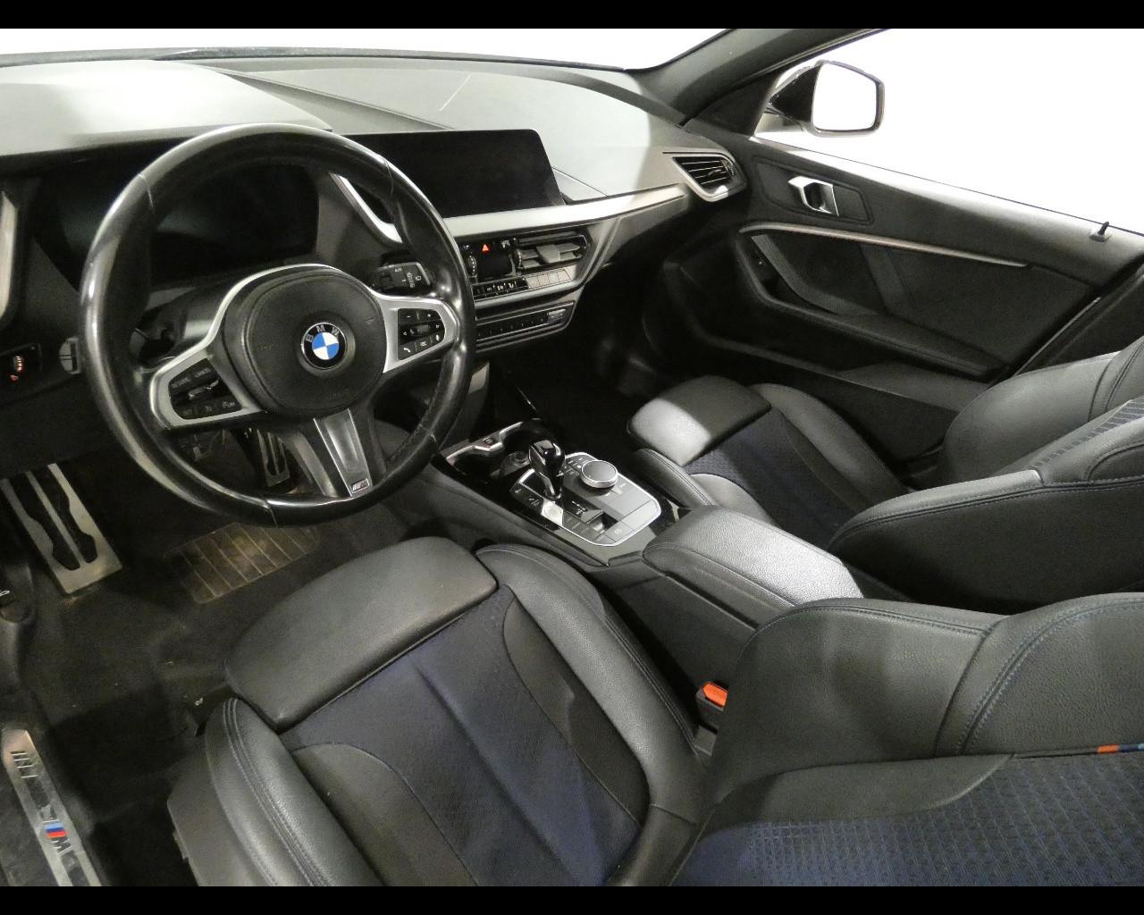 BMW Serie 1 (F40) - 118d 5p. Msport
