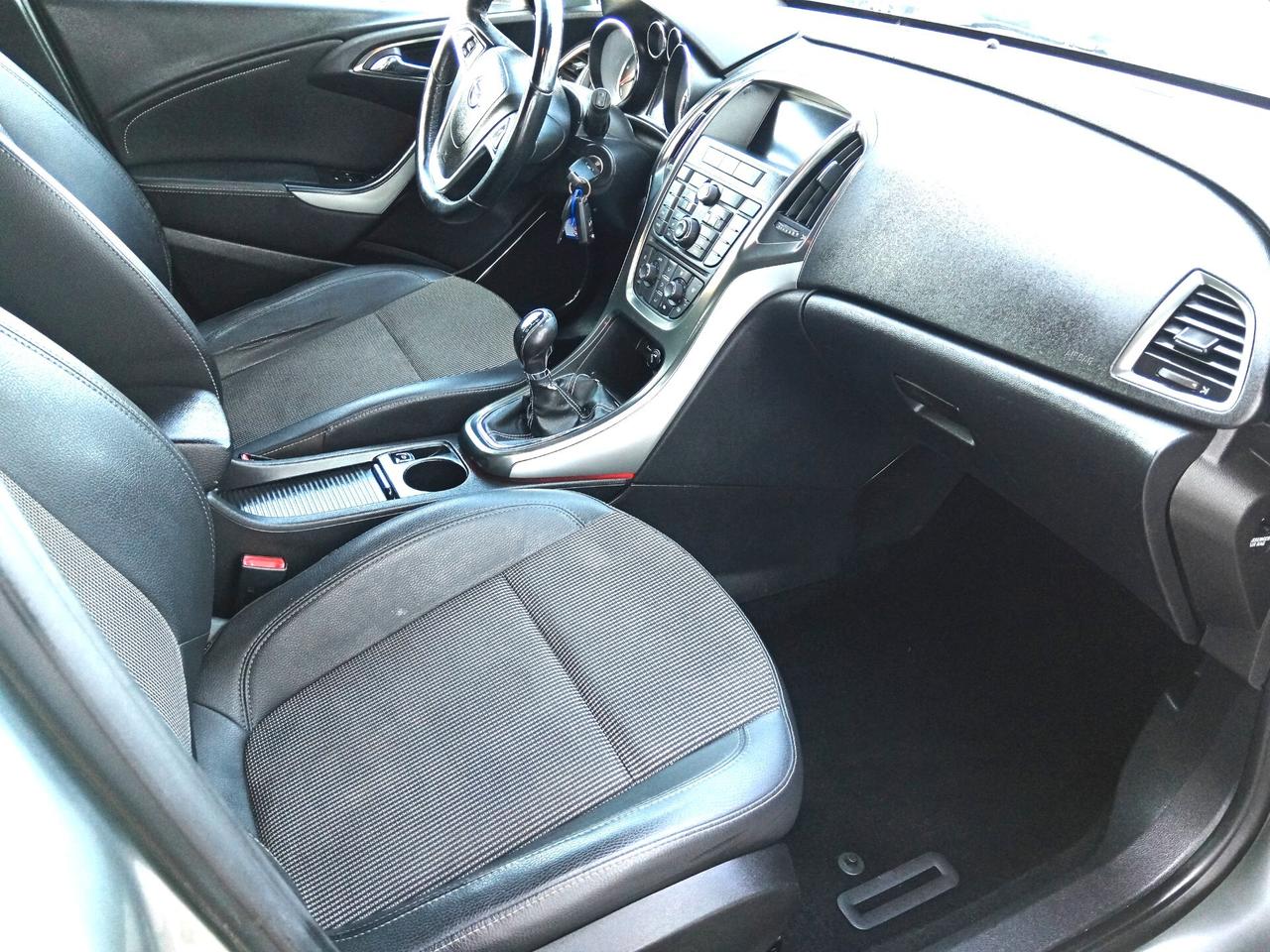 Opel Astra 1.7 CDTI 125CV - GARANZIA