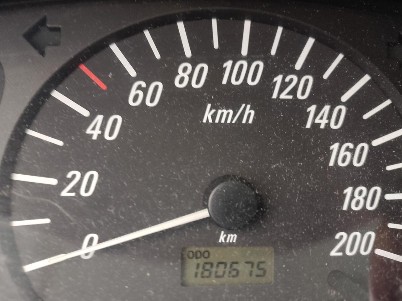 Opel Agila 1.2 16V Color Edition