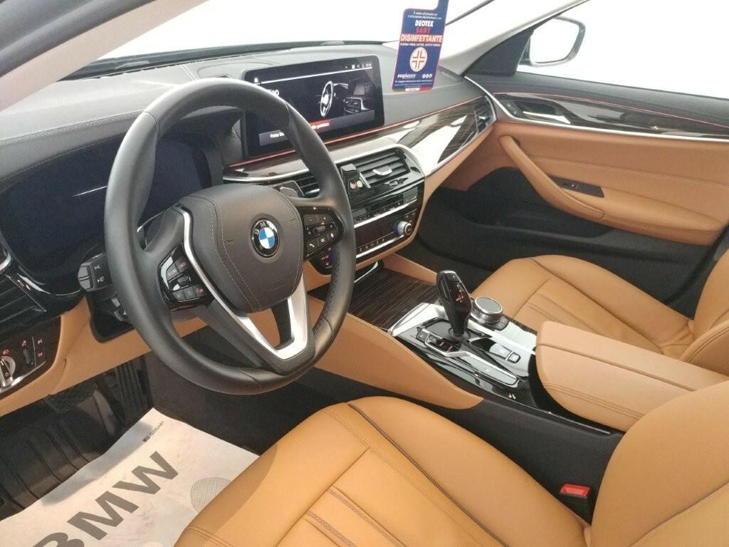 BMW Serie 5 Touring 520 d Mild Hybrid 48V Luxury xDrive Steptronic