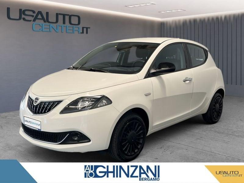 Lancia Ypsilon 1.0 FireFly 5 porte S&S Hybrid Silver