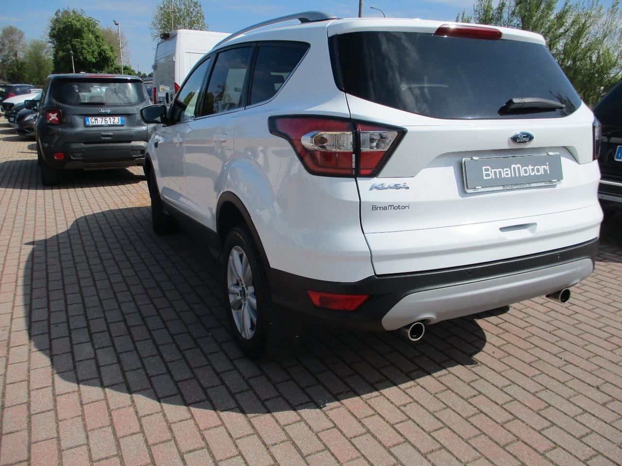 Ford Kuga 1.5 tdci Business s&s 2wd 120cv powershift