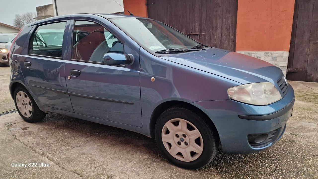 Fiat Punto 1.2 5 porte Actual gpl valido neopatentati